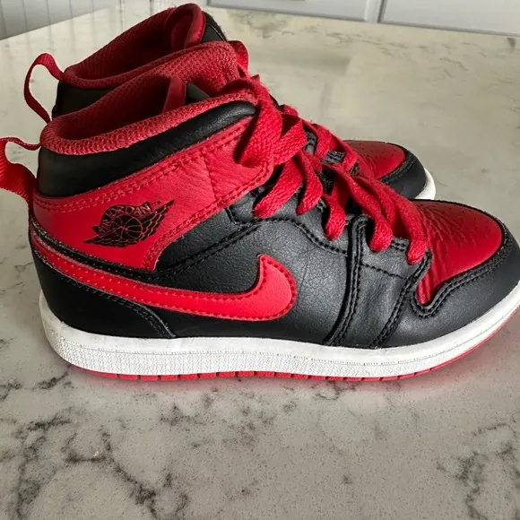 Nike air Jordan retro 1 mid casual shoes