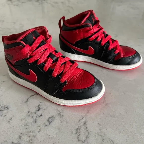 Nike air Jordan retro 1 mid casual shoes