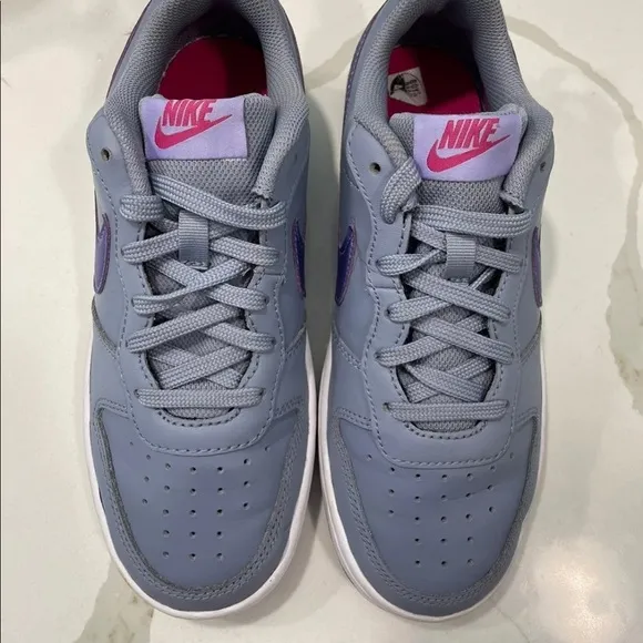 Nike Air Max 90 Girls Leather Shoes