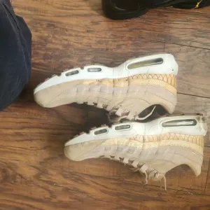 Nike Air Max 95 Beige and White Athletic Shoes