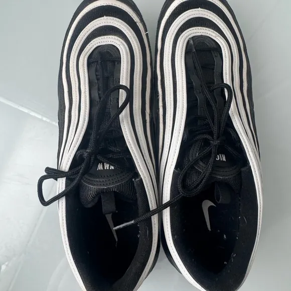 Nike Air Max 97 Men’s Shoes Black and White colorway