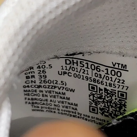 Nike Air Max Pre-Day LX White Black Silver DH5106-100  Men's Size 9