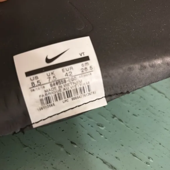 Nike Air Vapomax Shoes SZ 8.5 Mens 11 Wos # JR box