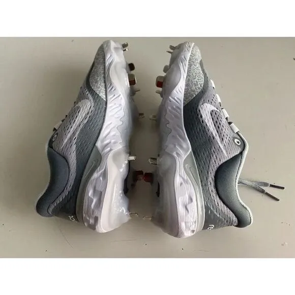 Nike Alpha Huarache Elite 4 Low White Wolf Grey DJ6521-012 Men’s Size 8 Cleats