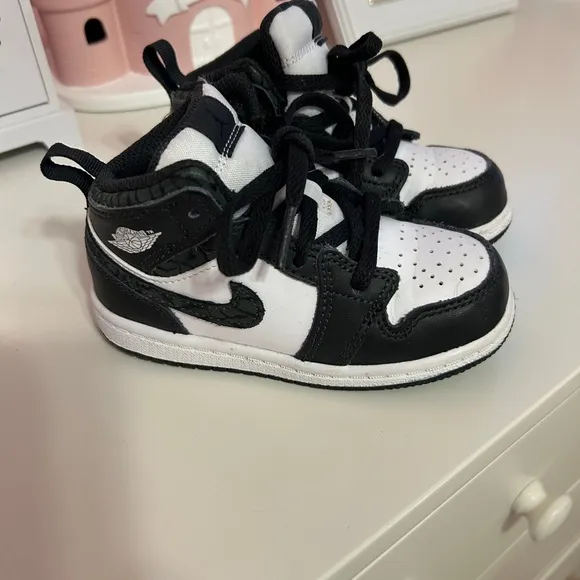 Nike Baby Walker Shoes in Tan and White