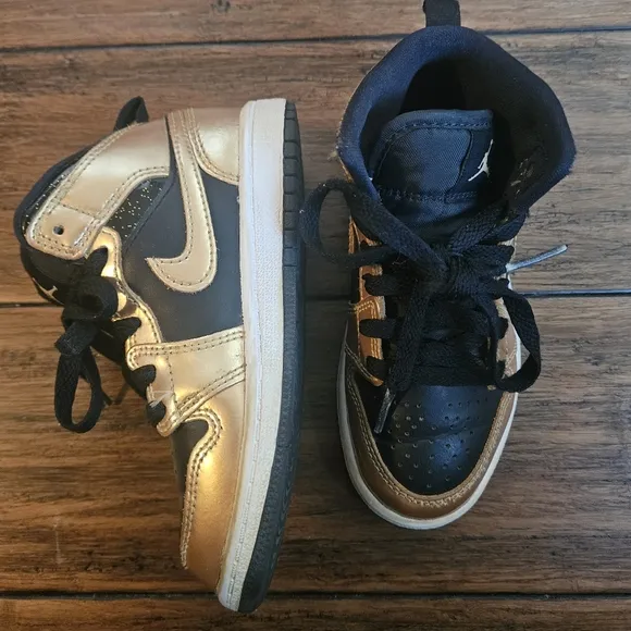 Nike Black and Gold Air Jordan 1 Kids Size 11