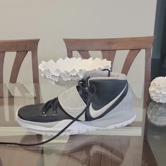 Nike Black and Gray Sneakers with Chunky Sole