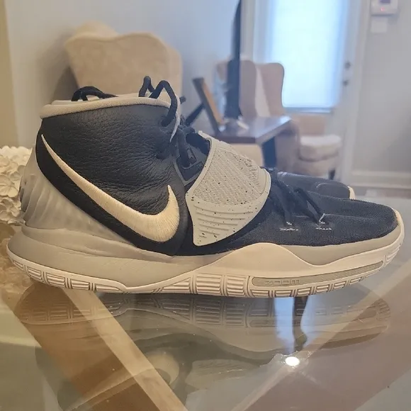 Nike Black and Gray Sneakers with Chunky Sole