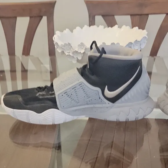 Nike Black and Gray Sneakers with Chunky Sole