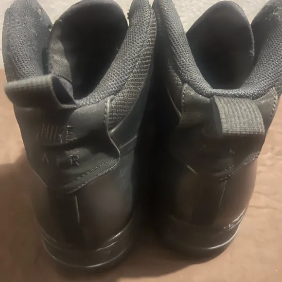 Nike Black Athletic Shoes Air Foamposite good condition real deal