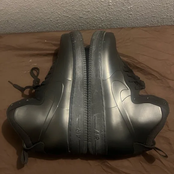 Nike Black Athletic Shoes Air Foamposite good condition real deal