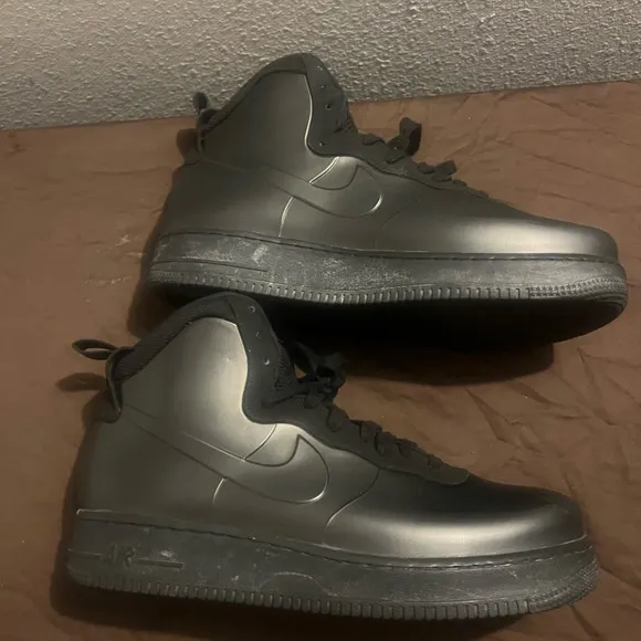 Nike Black Athletic Shoes Air Foamposite good condition real deal