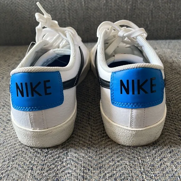 Nike Blazer Low 77 Casual Shoes Boys Size: 7 Youth.