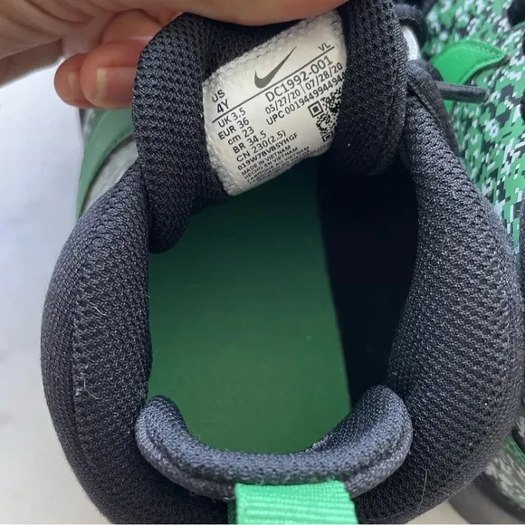 NIKE Boys TeamHustle digital black &amp; green sneakers Limited Edition Shoes Kids