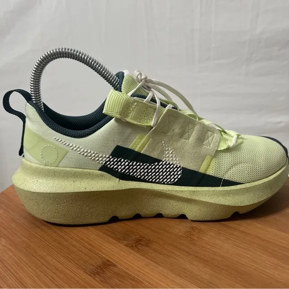 Nike Crater Impact Unisex Running Shoes GS Green/White Size Y-6 W-8