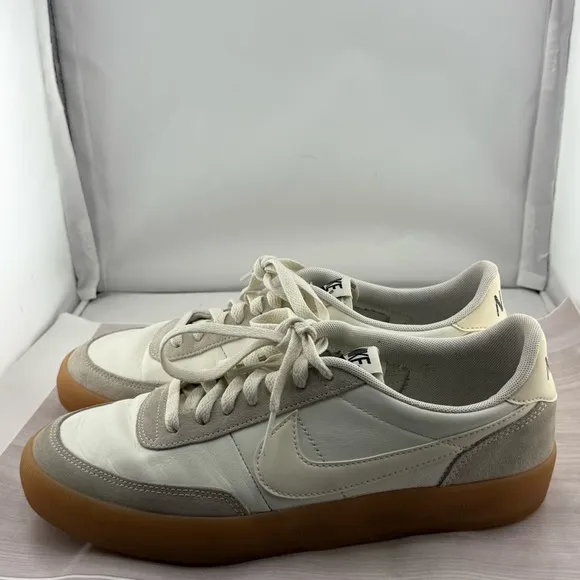 Nike Cream and Tan Athletic Shoes