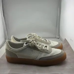Nike Cream and Tan Athletic Shoes