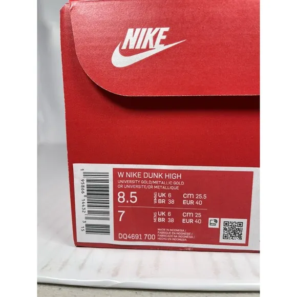 Nike Dunk High University Gold Womens Size 8.5 DQ4691-700 BRAND NEW