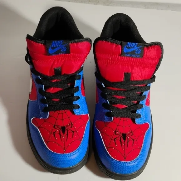 Nike Dunk Low Spider Man Men's Size 9.5 Across The Spider-Verse BD2540-003