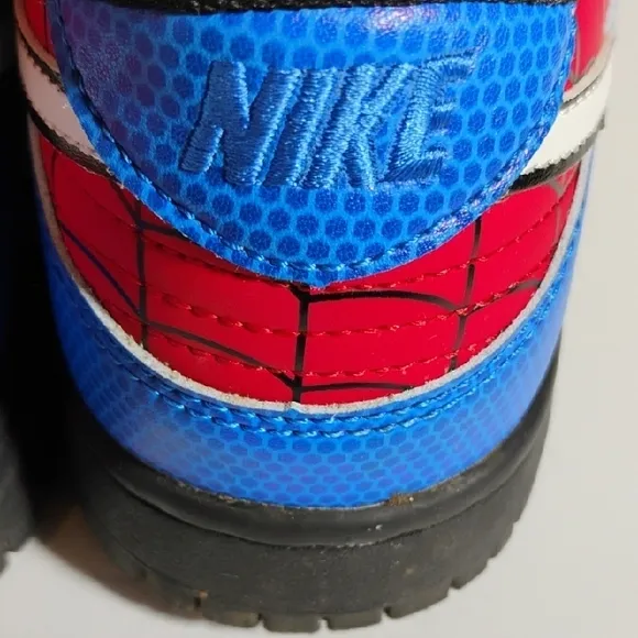 Nike Dunk Low Spider Man Men's Size 9.5 Across The Spider-Verse BD2540-003
