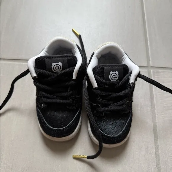 Nike Dunk SB Medicom Toy toddler black size 6c