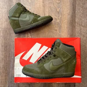 Nike Dunk Sky Hi High Essential Hidden Wedge Rough Green