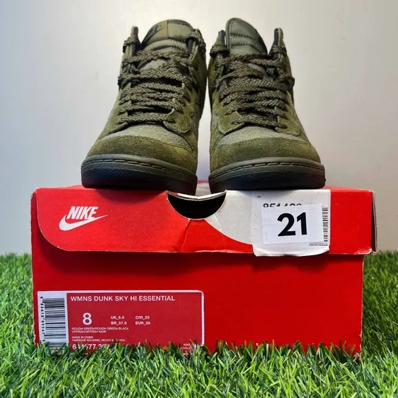 Nike Dunk Sky Hi High Essential Hidden Wedge Rough Green