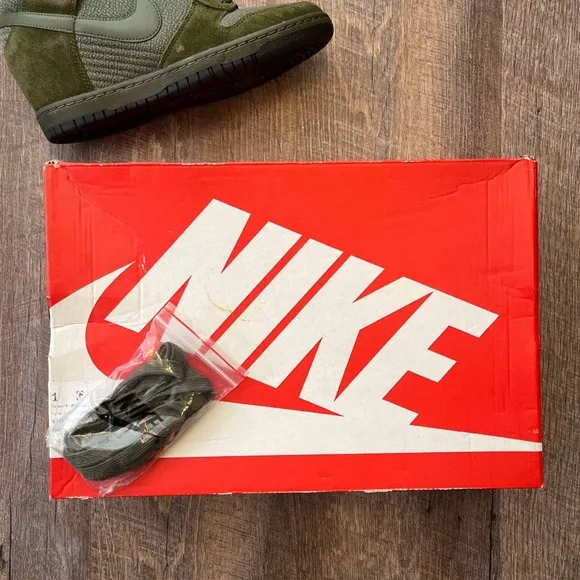 Nike Dunk Sky Hi High Essential Hidden Wedge Rough Green