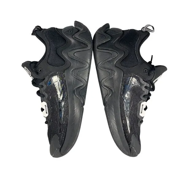 Nike Giannis Immortality 2 Black Holographic Swoosh 2022 Mens Size 8 Womens 9.5