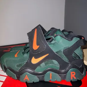 Nike Green and Orange Athletic Shoes
