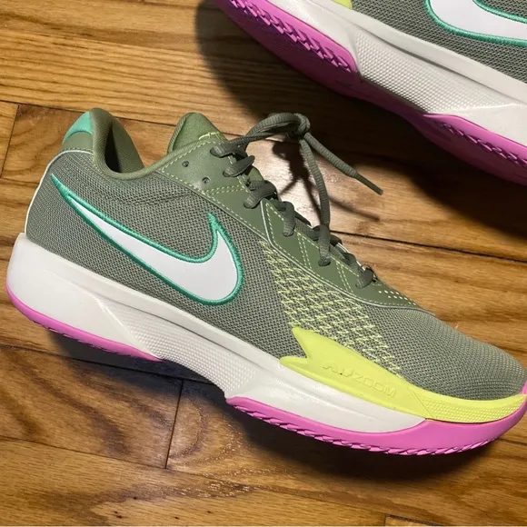 Nike G.T. Cut Academy Low Top Basketball Shoes Green Men’s Sz Sz 10.5 New No Box