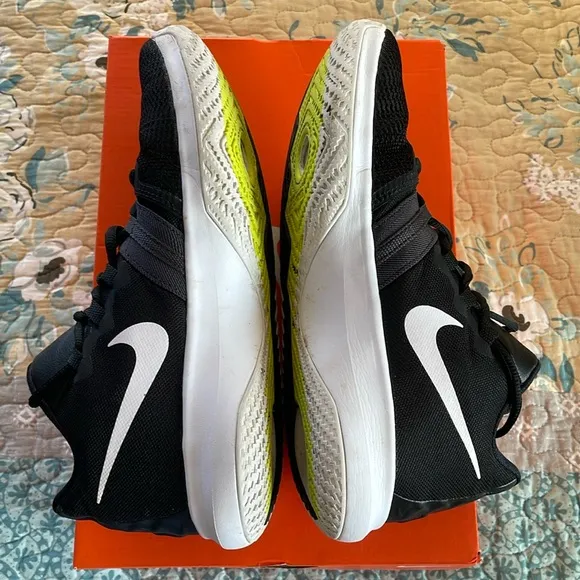 Nike Kyrie Flytrap, Black/Black-White-Volt