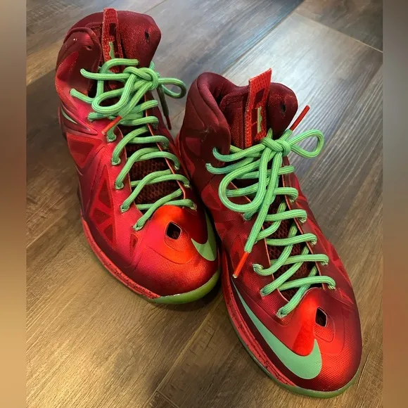 Nike LeBron 10 christmas Shoes 2012 Size 9