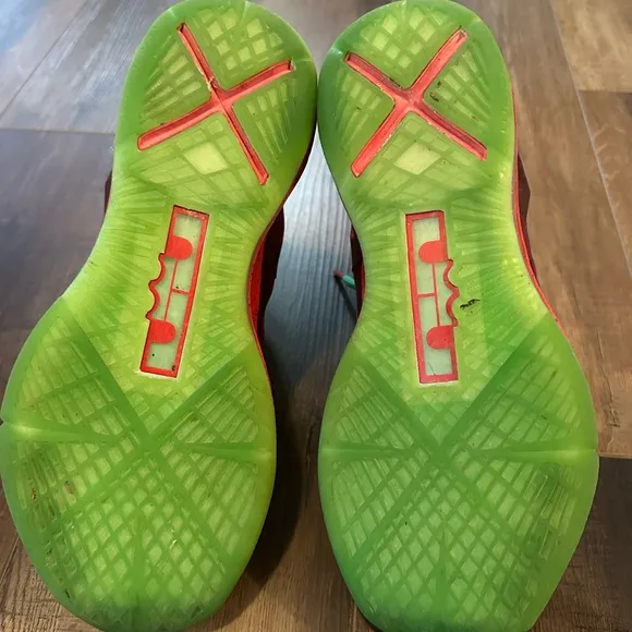 Nike LeBron 10 christmas Shoes 2012 Size 9
