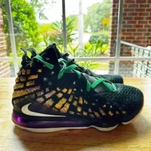 Nike Lebron 17 XVII Lakers Size 11 BQ3177-004 Black Yellow Amarillo Eggplant