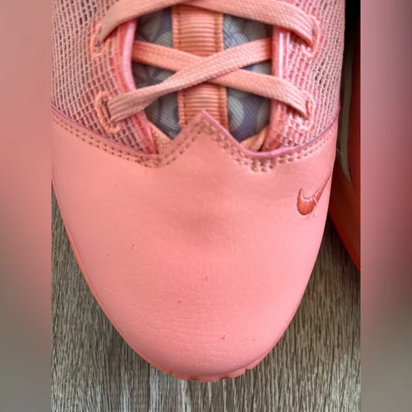 Nike LeBron Low Aloha Hawaii Sz 12 shoes. Pink/purple. Small defect