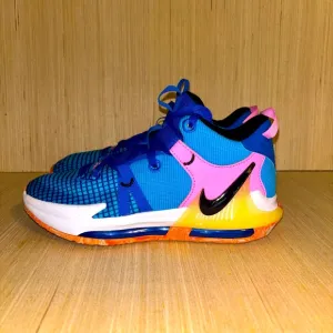 Nike LeBron Witness 7 : 6Y/ 7.5-8 Womens