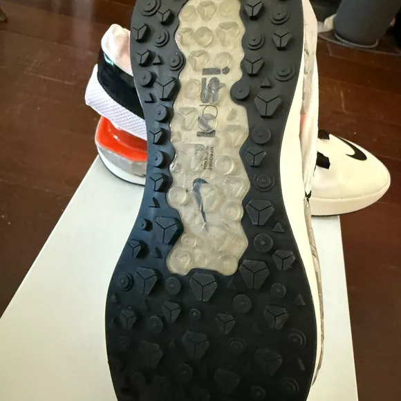 Nike MENS ISPA COLLECTION Black and White Athletic Shoes