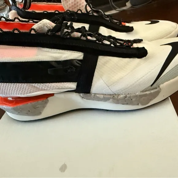 Nike MENS ISPA COLLECTION Black and White Athletic Shoes