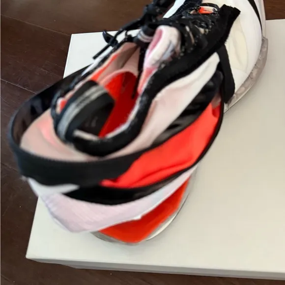 Nike MENS ISPA COLLECTION Black and White Athletic Shoes