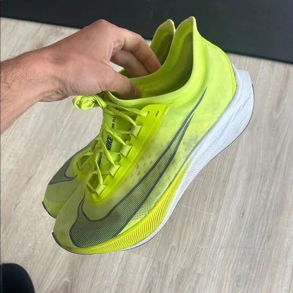 Nike Men’s Zoom Fly 3 Size 13