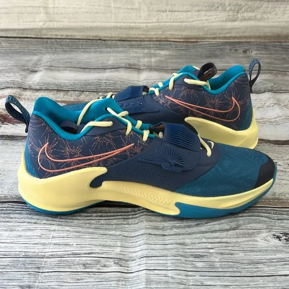 Nike Men’s Zoom Freak 3 Giannis Basketball Shoes  [DH7347-900] Like New Size 14