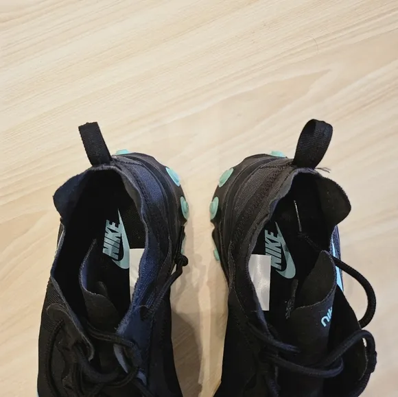 Nike React Element 55 Black Aurora Green Men's stylish running sneakers size 9.5