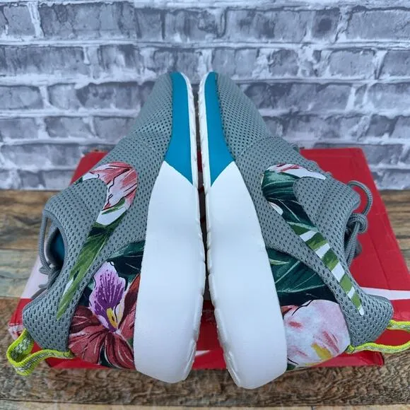 Nike Roshe Run Mica Green White Floral Print Custom 551881-300 Mens Size 8.5