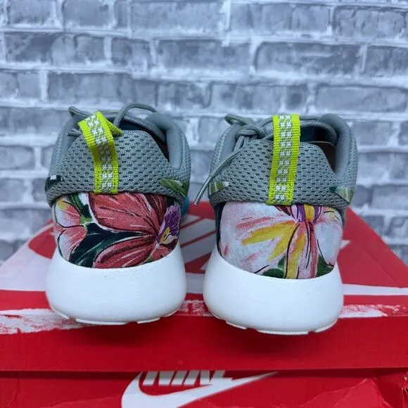 Nike Roshe Run Mica Green White Floral Print Custom 551881-300 Mens Size 8.5