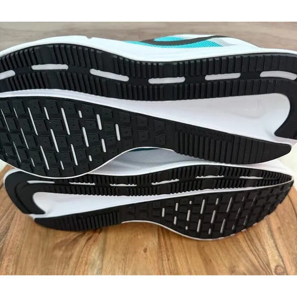 Nike Run Swift 3 Mens Size 11 White Blue Black Athletic Running Shoes Sneakers