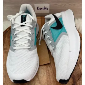 Nike Run Swift 3 Mens Size 11 White Blue Black Athletic Running Shoes Sneakers