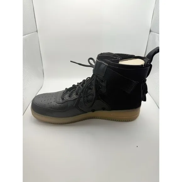 Nike SF Air Force 1 Mid Black Gum, Men's Size 11, Excellent Condition