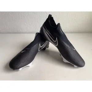 Nike Vapor Edge Elite 360 Flyknit Black Football Cleats CV6317-001 Men’s Sz 15 W