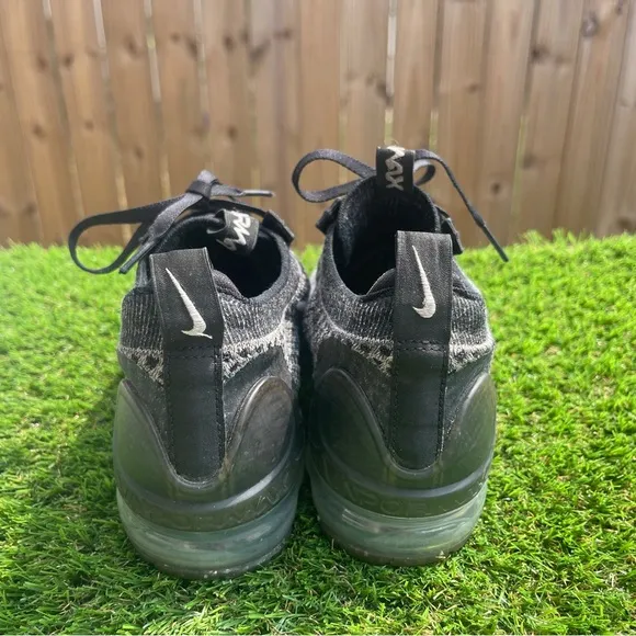 Nike Vapormax 2021 Women’s Grey/Black Size 6